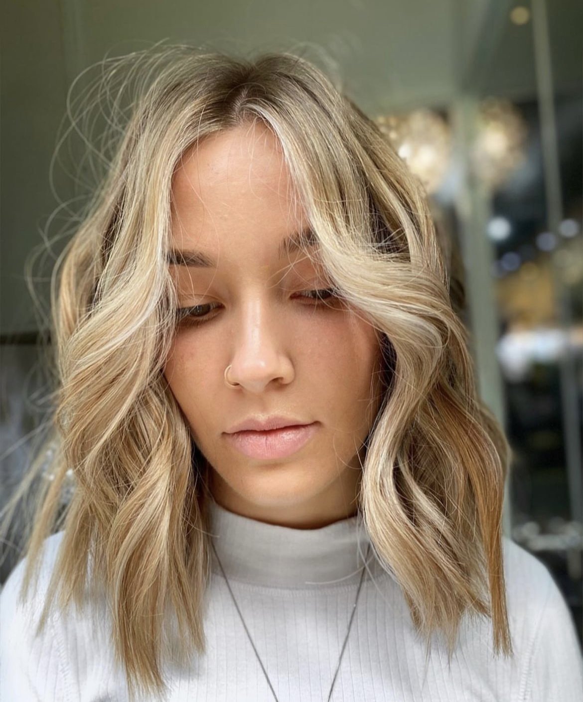 The Chin-Length Bob: Summer 2023’s Hottest Hair Trend