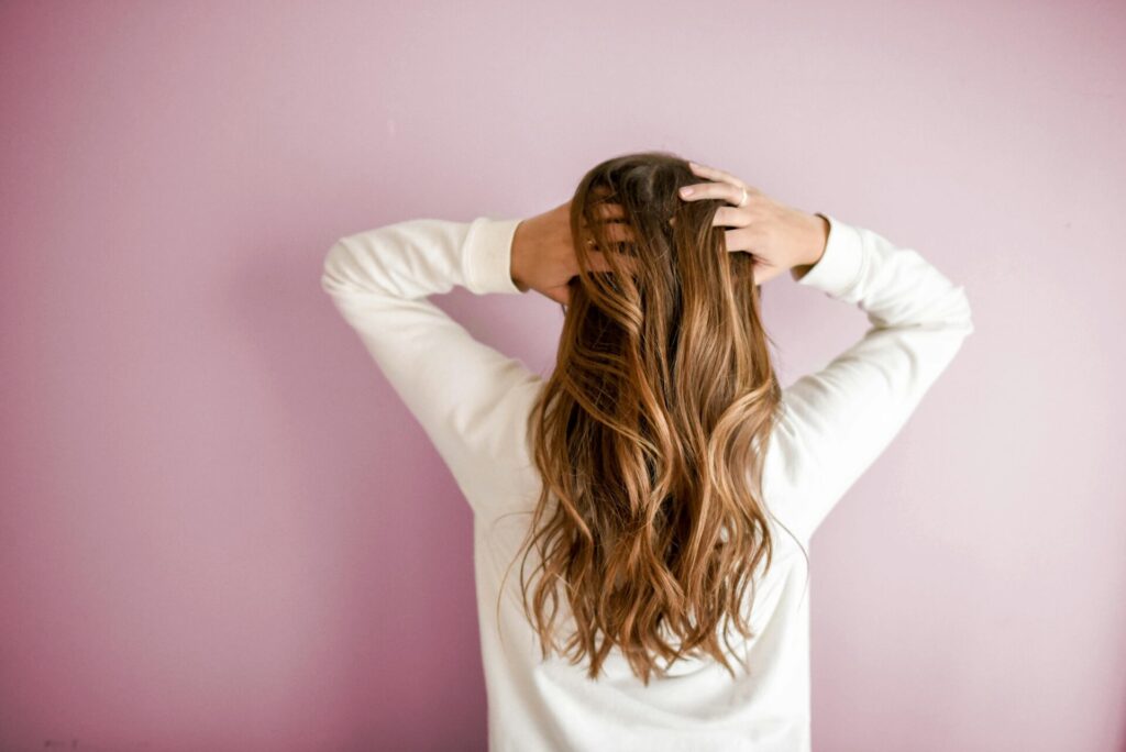 how to get rid of frizzy hair in 5 minutes