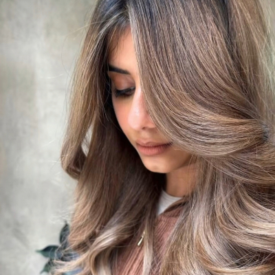 Related Posts: Hollywood Waves With Layers />