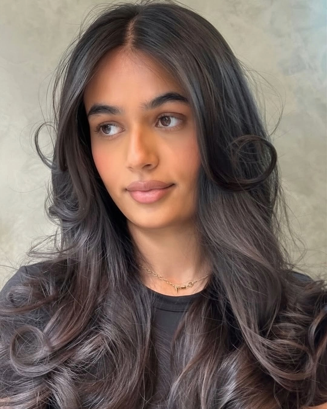 brunette bouncy blow dry at gusto salons london