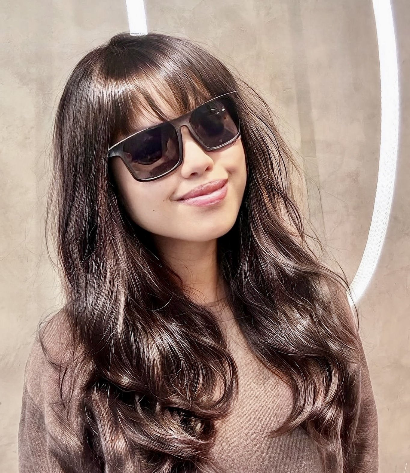 How to Get Glazed Donut Hair (And Keep It Between Salon Visits)